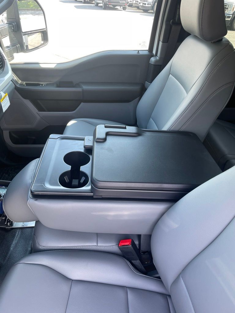 2026 Ford F-550 Chassis XL
