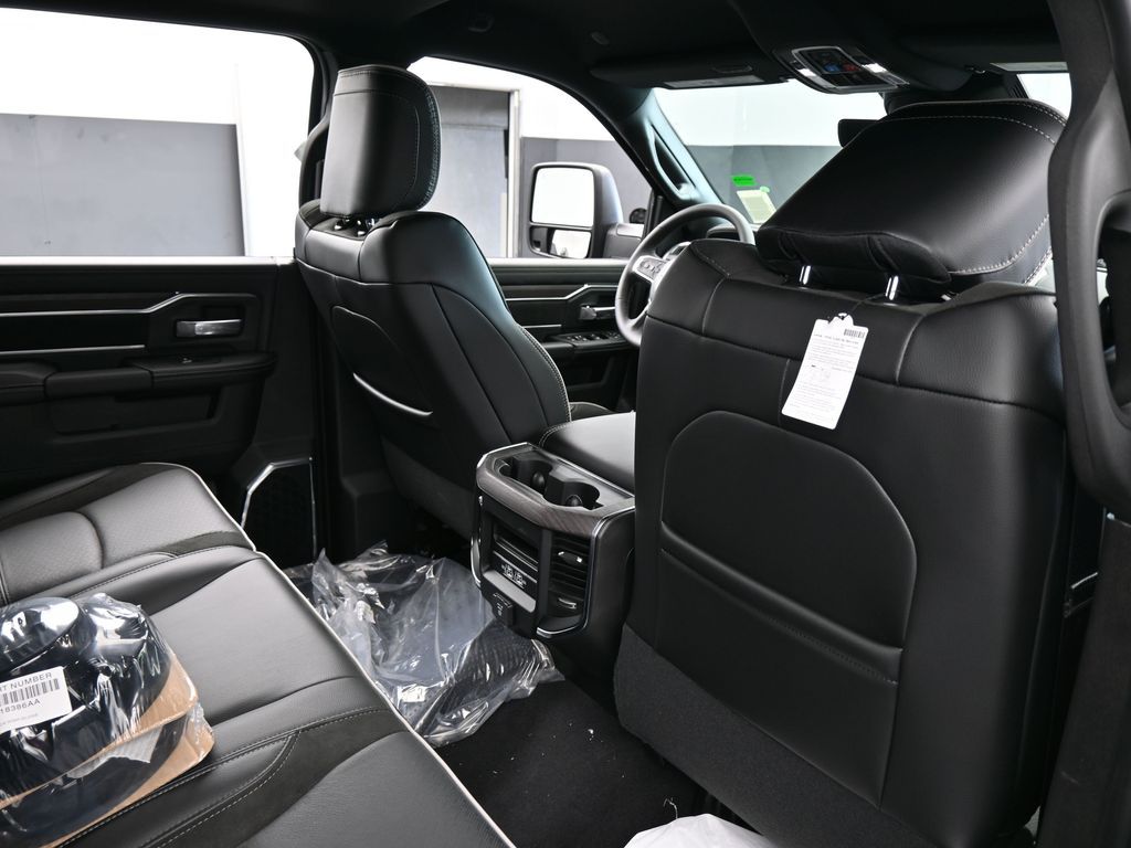 New 2026 Diamond Black Crystal Pearlcoat Ram Laramie image 48