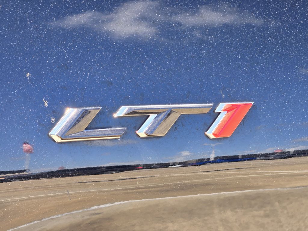 2022 Chevrolet Camaro LT1 - 10