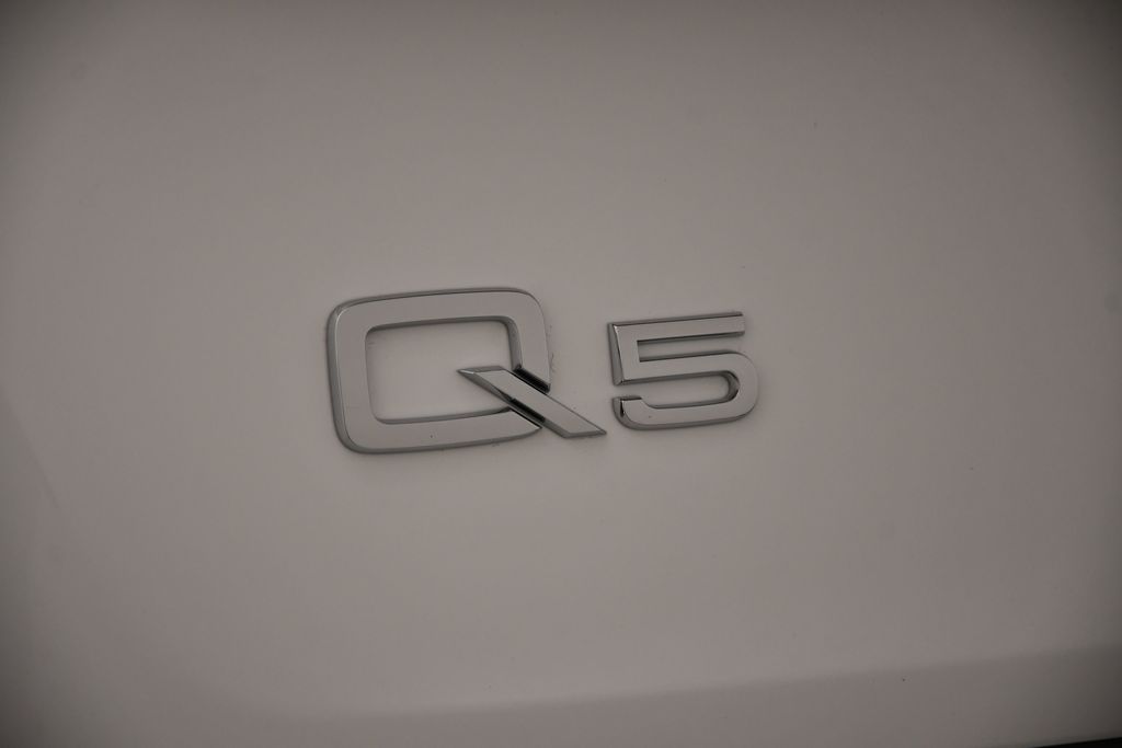 2025 Audi Q5  9