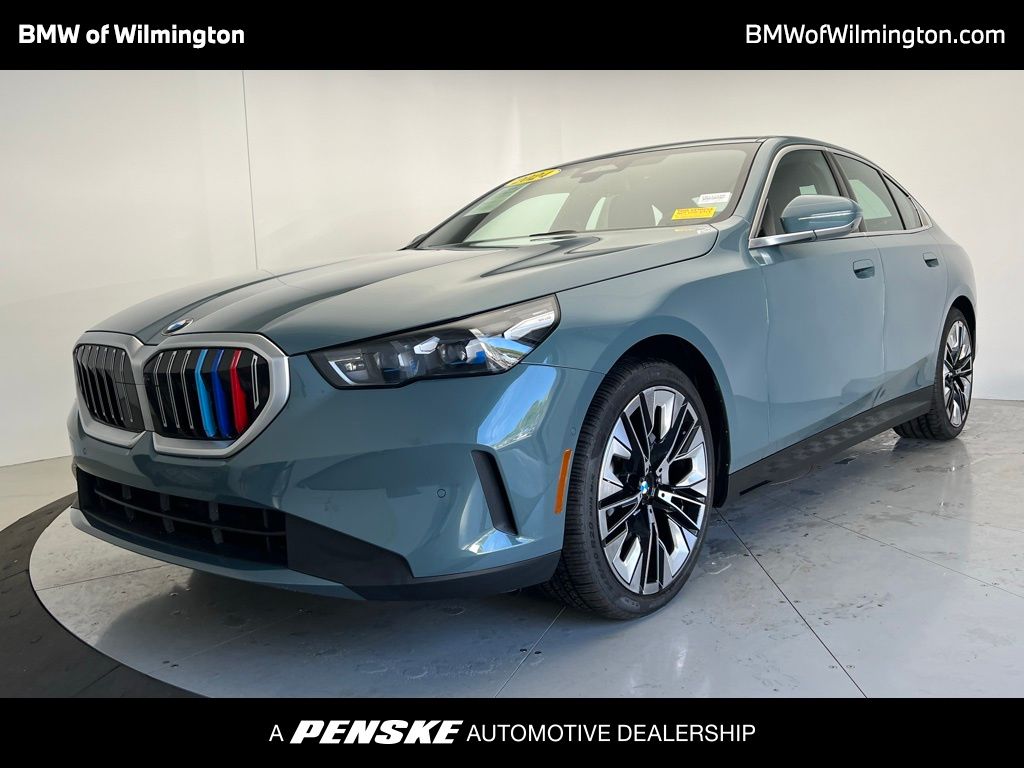 Thumbnail: 2024 BMW 5 Series - 1