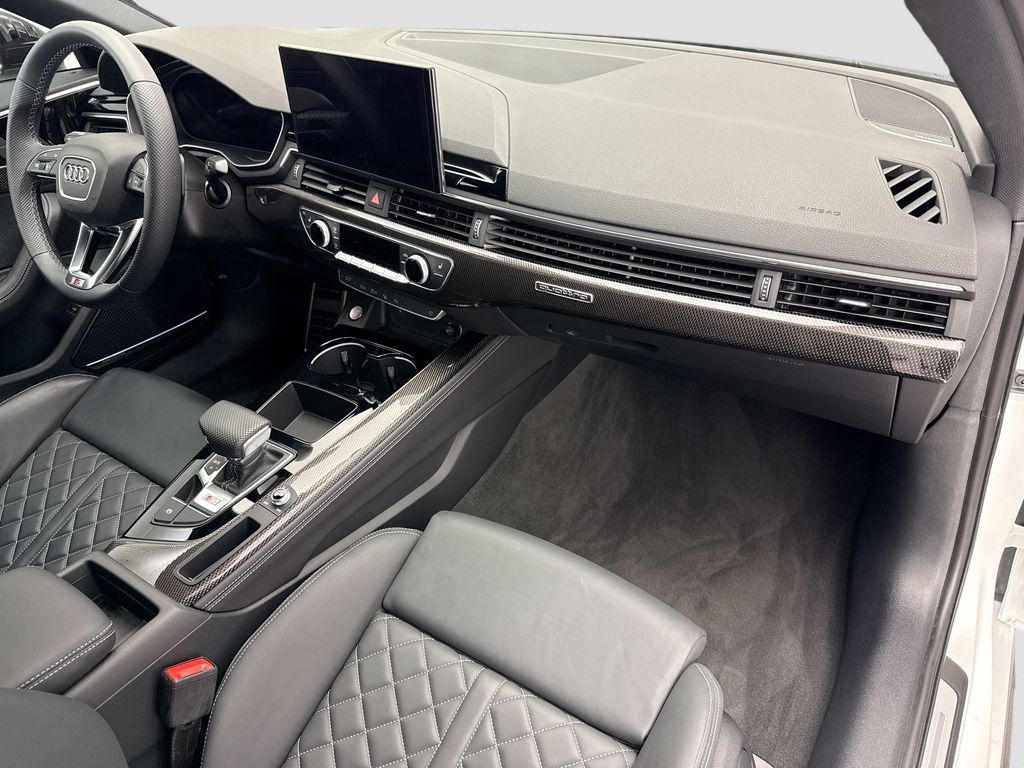 Thumbnail: 2023 Audi S4 - 20