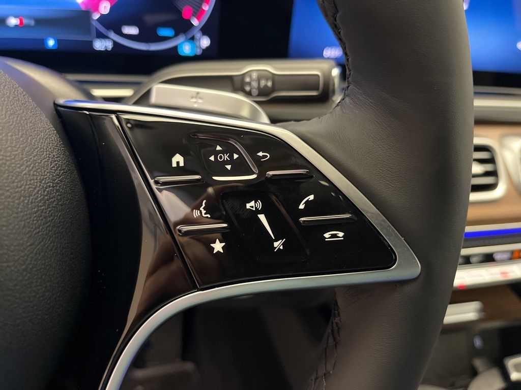 Thumbnail: 2025 Mercedes-Benz GLS - 15