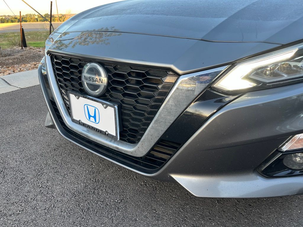 Thumbnail: 2020 Nissan Altima - 15