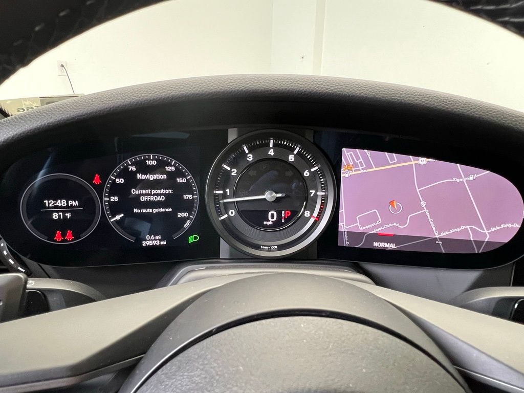 Thumbnail: 2021 Porsche 911 - 10