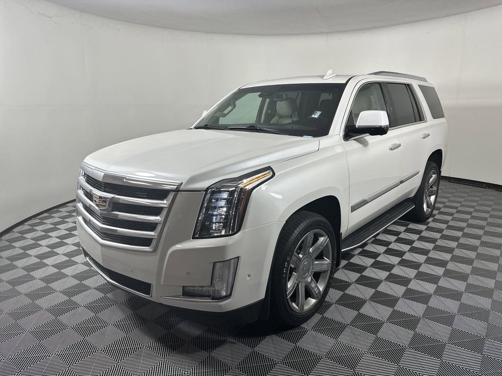 2019 Cadillac Escalade Luxury 3