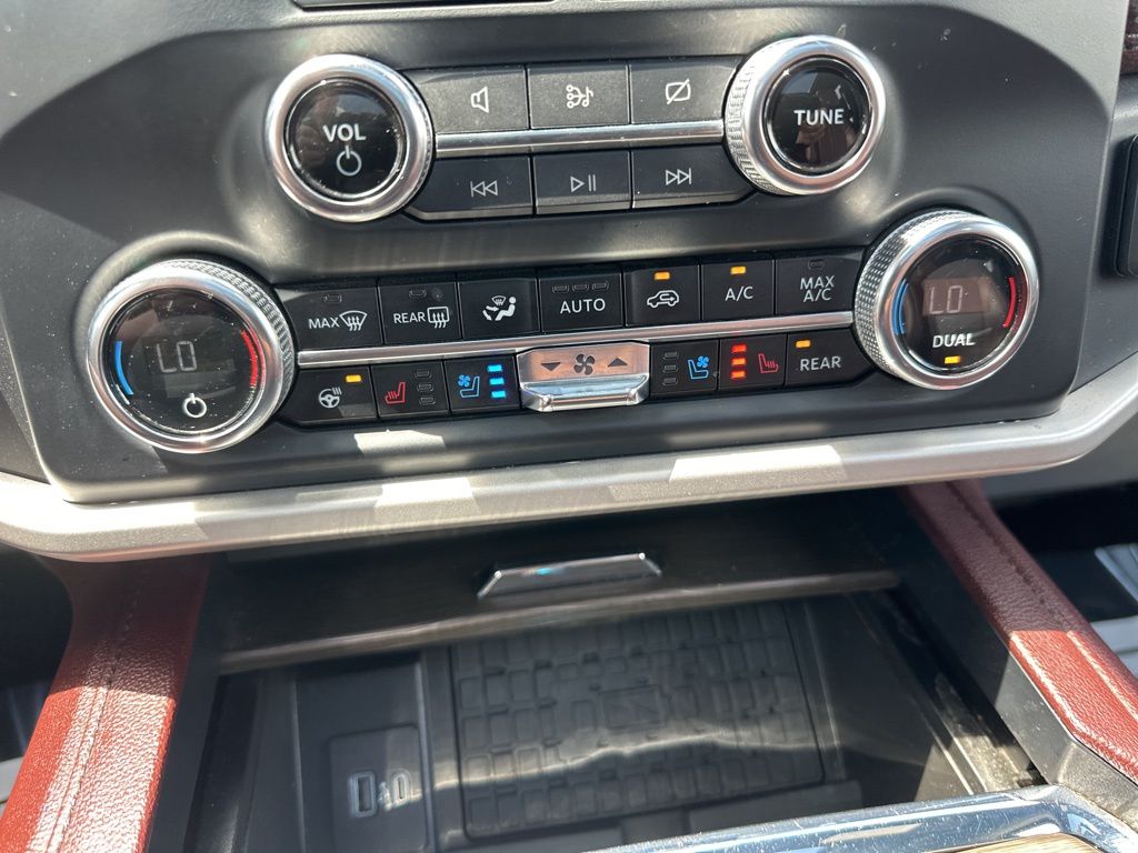 2023 Oxford White Ford Expedition Limited RWD SUV