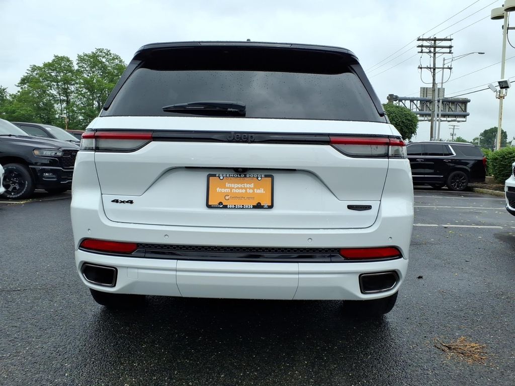 used 2024 Jeep Grand Cherokee car, priced at $44,950