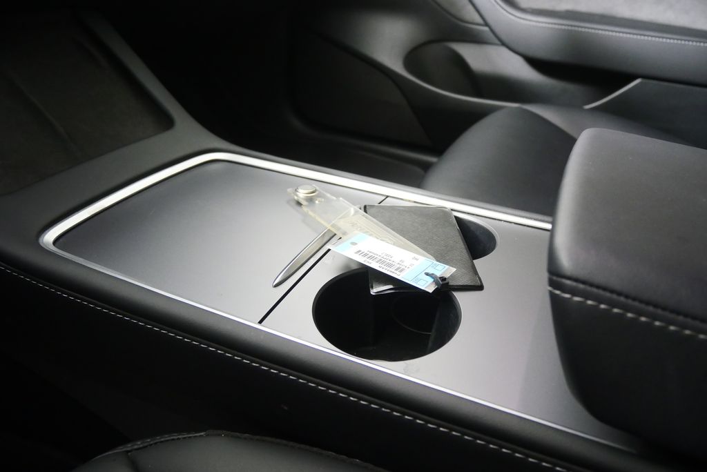 Thumbnail: 2023 Tesla Model 3 - 22