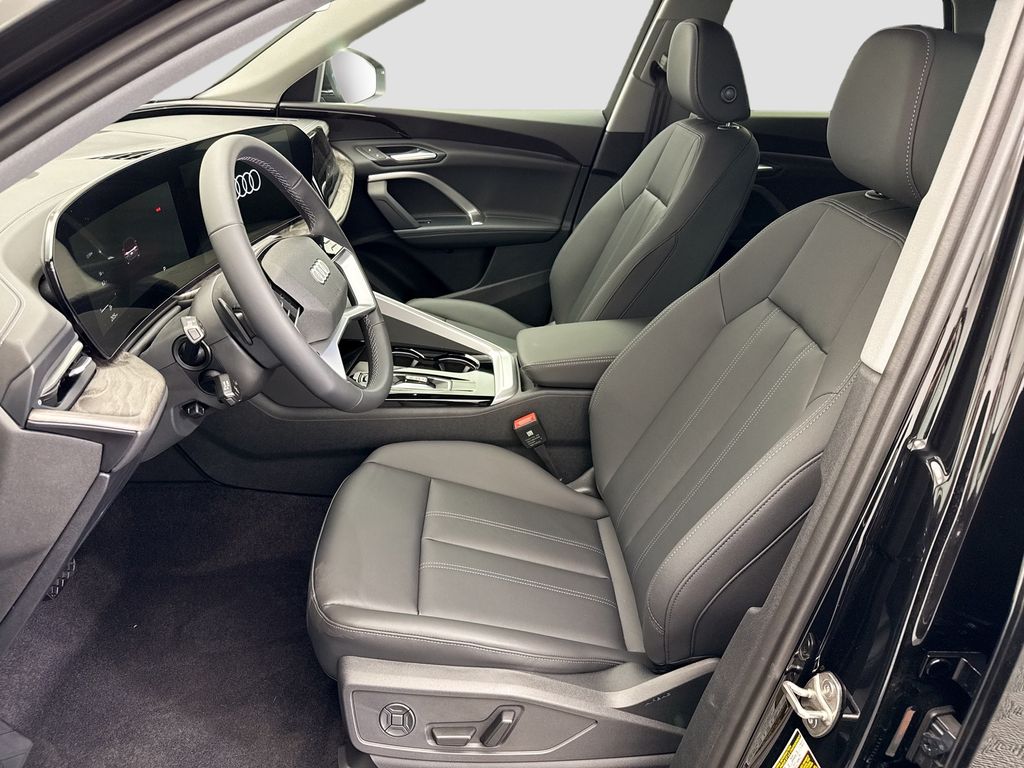 Thumbnail: 2025 Audi Q5 - 18