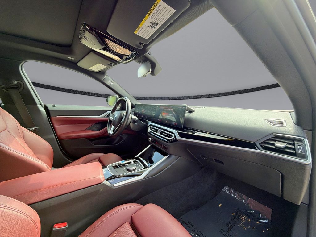 Thumbnail: 2023 BMW i4 - 15