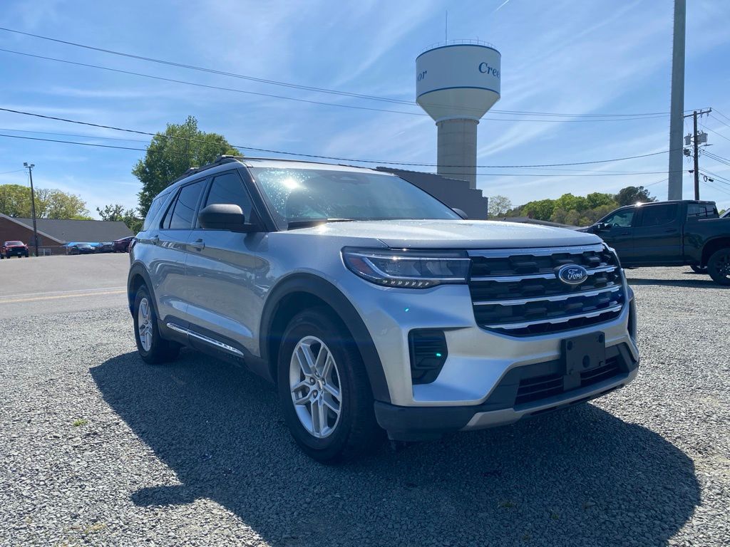 Silver Metallic 2025 Ford Explorer Active RWD SUV / Crossover Rear-Wheel Drive Automatic
