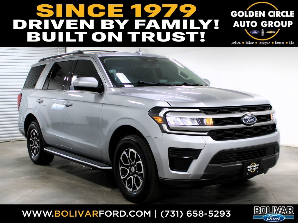 Iconic Silver Metallic 2022 Ford Expedition XLT RWD SUV / Crossover 4X2 Automatic