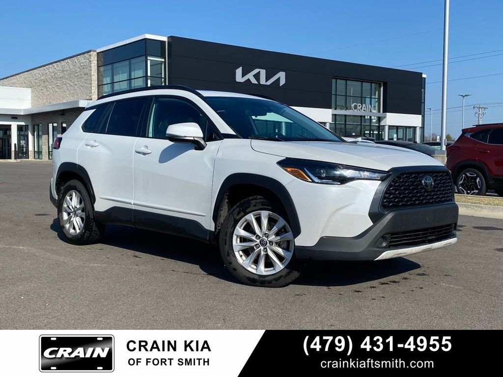 2022 Toyota Corolla Cross LE AWD