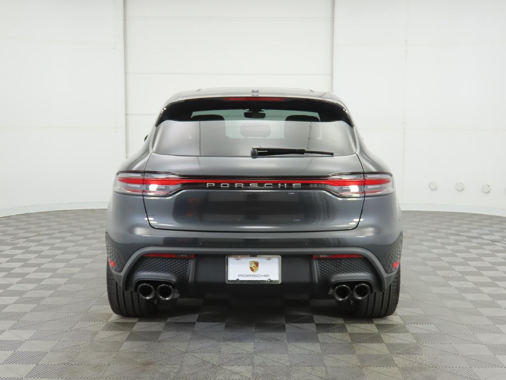 2025 Porsche Macan  6