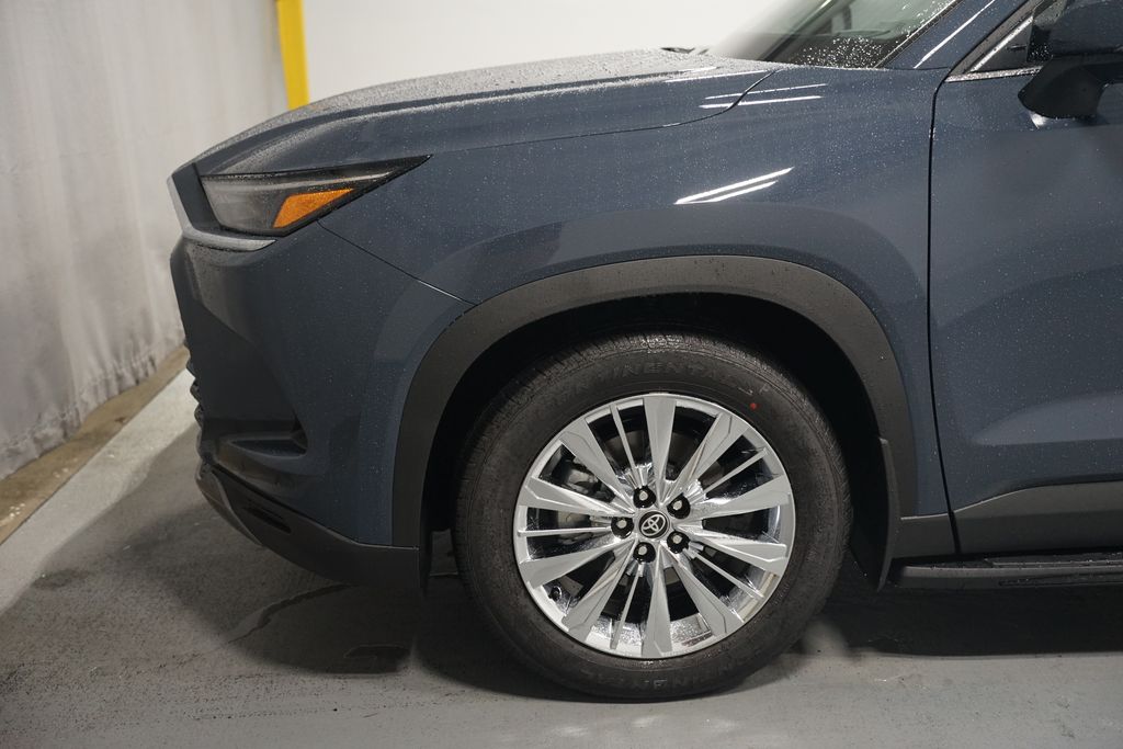 Thumbnail: 2026 Toyota Grand Highlander - 5