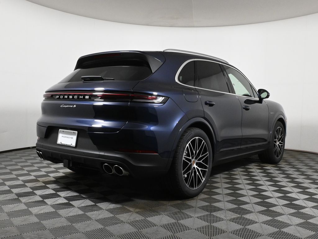 Thumbnail: 2026 Porsche Cayenne - 7