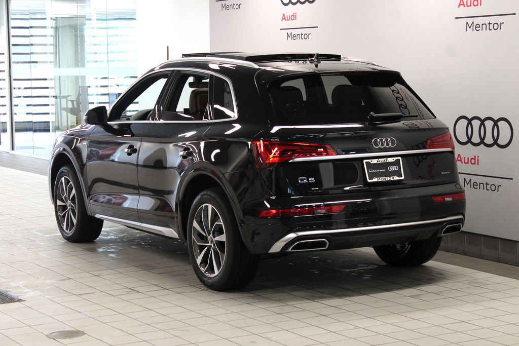 Thumbnail: 2024 Audi Q5 - 4