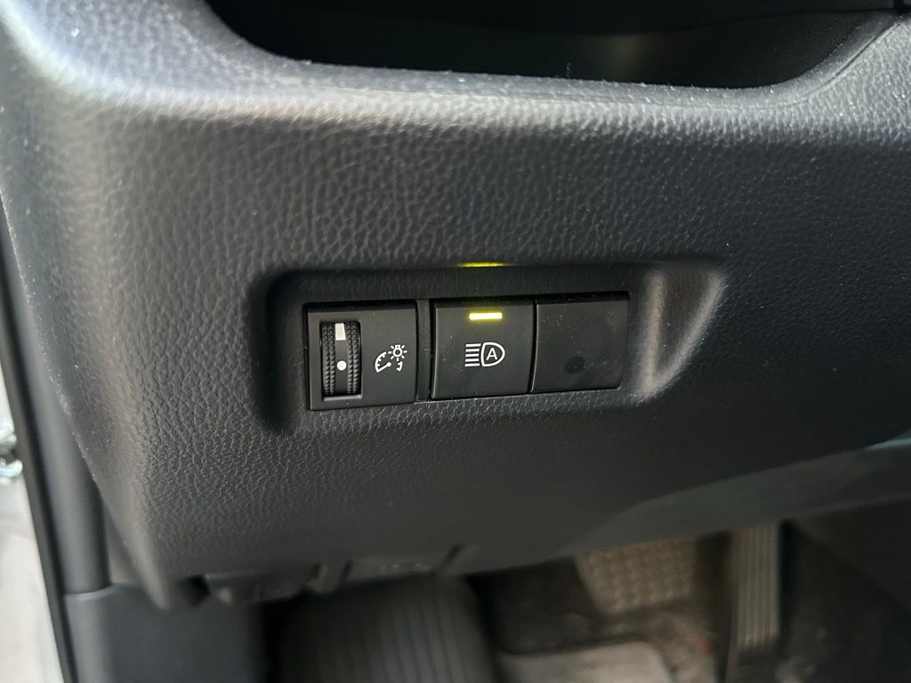 Thumbnail: 2024 Toyota RAV4 - 17