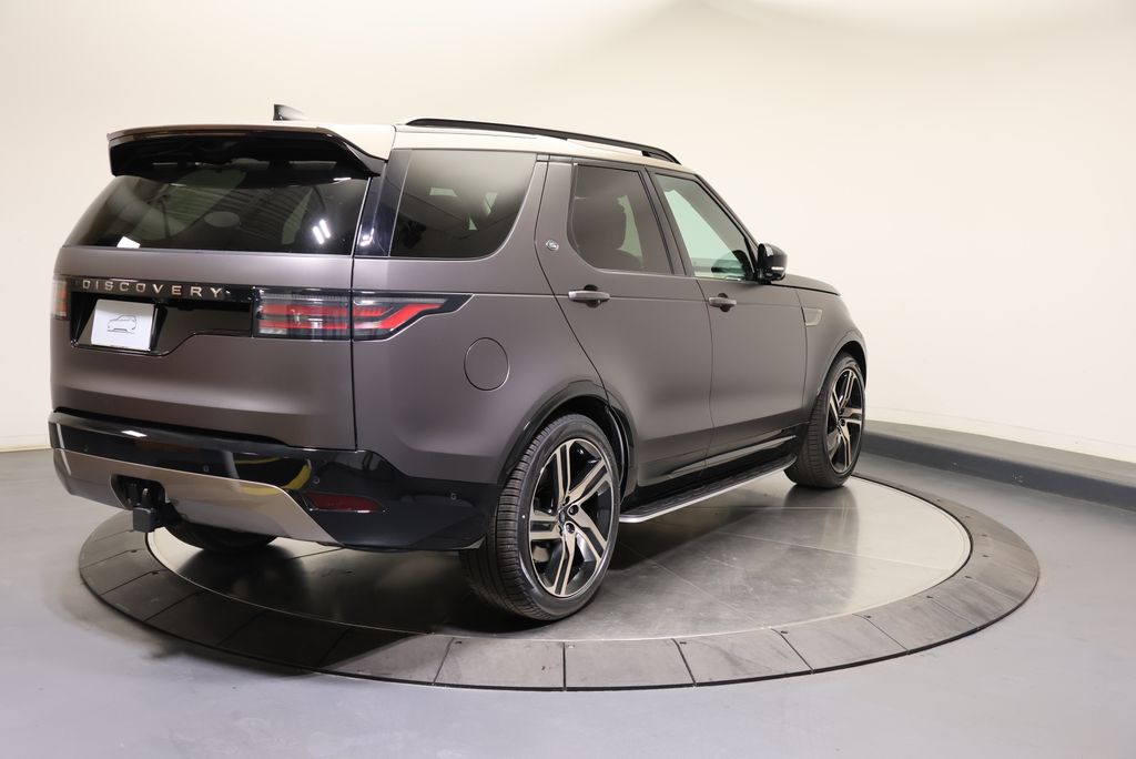 Thumbnail: 2026 Land Rover Discovery - 5