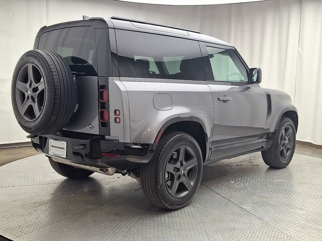 Thumbnail: 2023 Land Rover Defender - 4