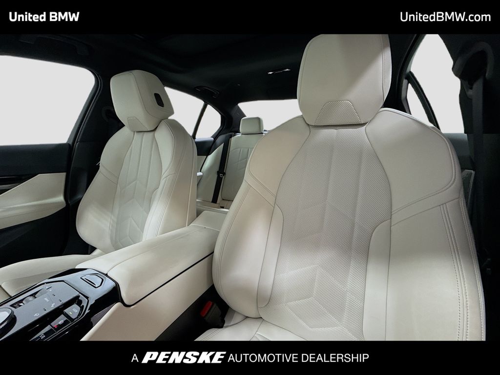 Thumbnail: 2024 BMW 5 Series - 5