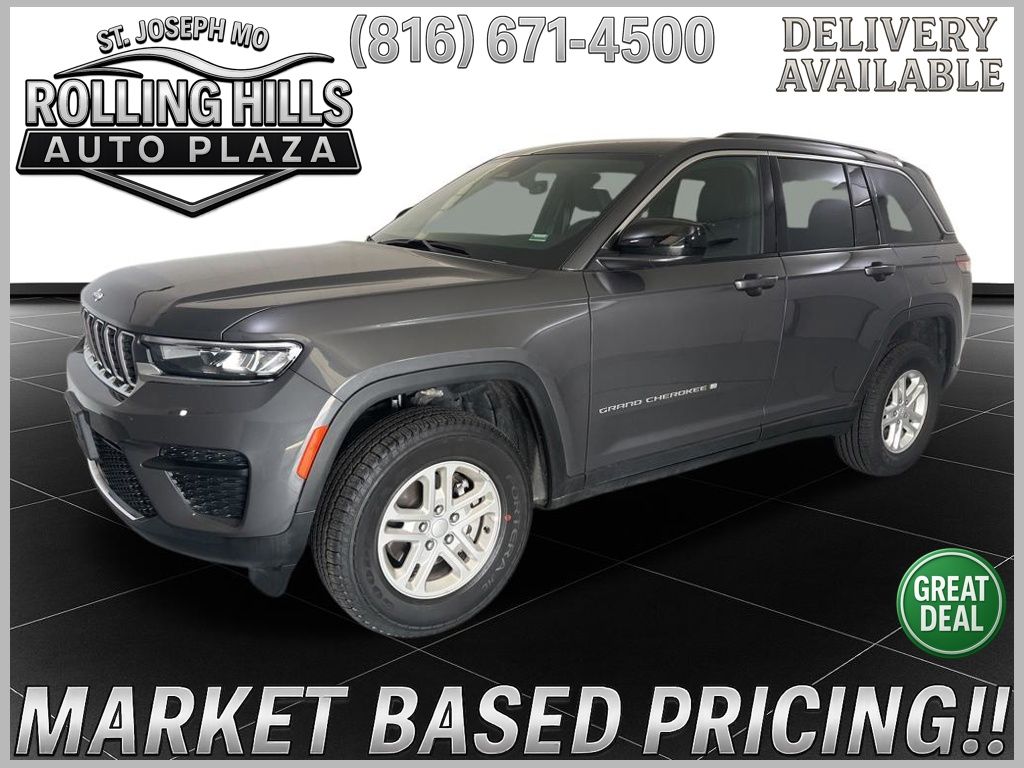 Baltic Gray Metallic Clearcoat 2025 Jeep Grand Cherokee Laredo 4WD SUV / Crossover Four-Wheel Drive 8-Speed Automatic