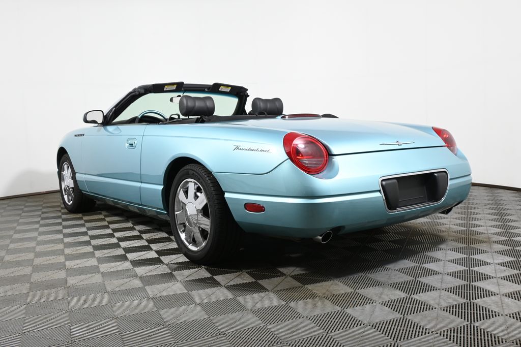 Thumbnail: 2002 Ford Thunderbird - 21