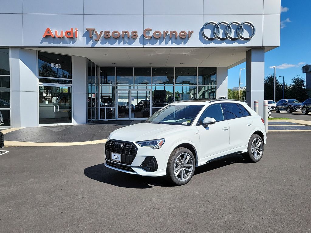 2024 Audi Q3  -
                Vienna, VA