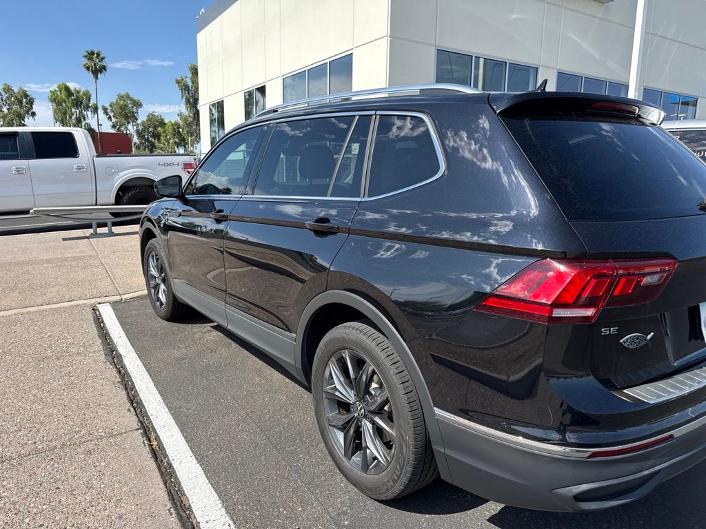 Thumbnail: 2022 Volkswagen Tiguan - 7