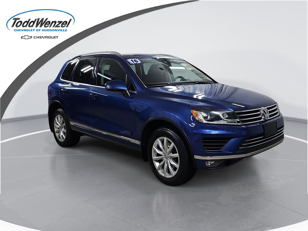 2016 Volkswagen Touareg VR6 Sport