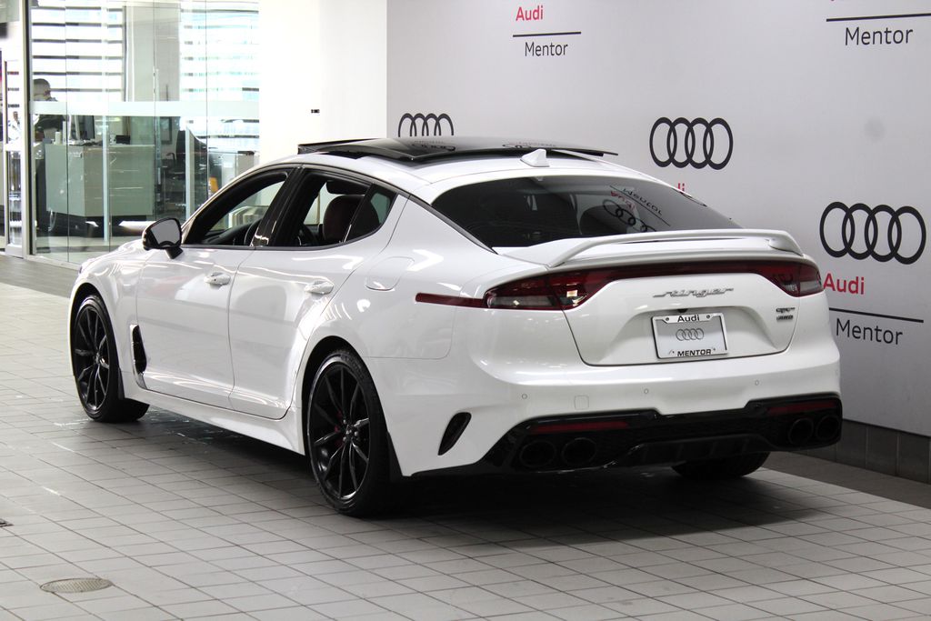 Thumbnail: 2022 Kia Stinger - 4