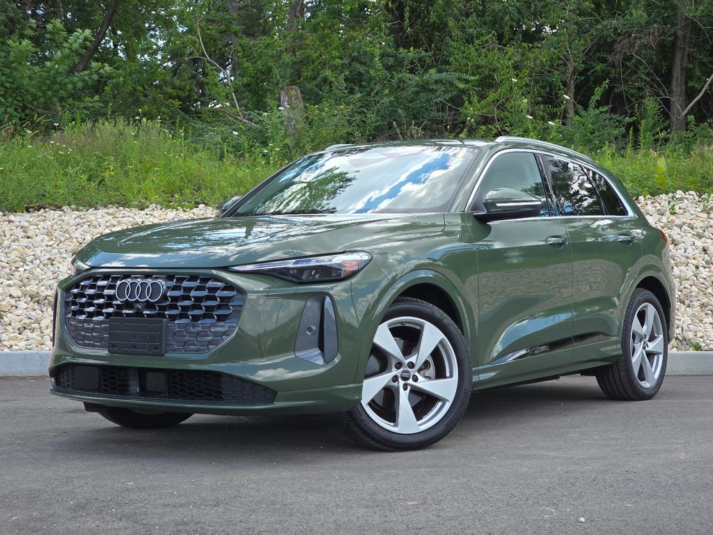 Green 2025 Audi Q5 SUV / Crossover All-Wheel Drive 7-Speed Automatic