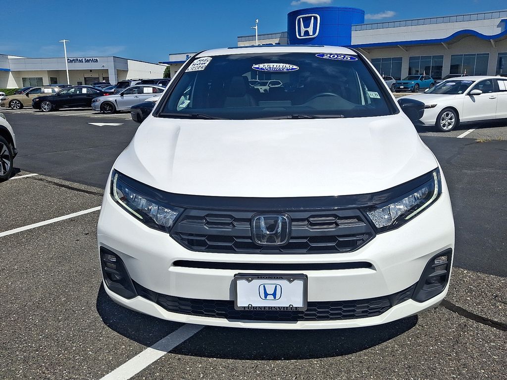 Thumbnail: 2025 Honda Odyssey - 2