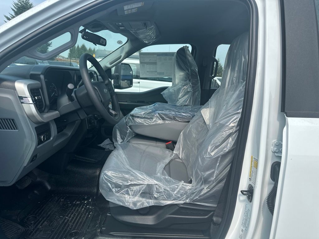New 2026 Ford Super Duty F-250 Crew Cab 8' Box XL