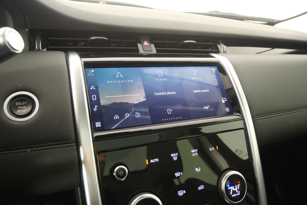 Thumbnail: 2021 Land Rover Discovery Sport - 22