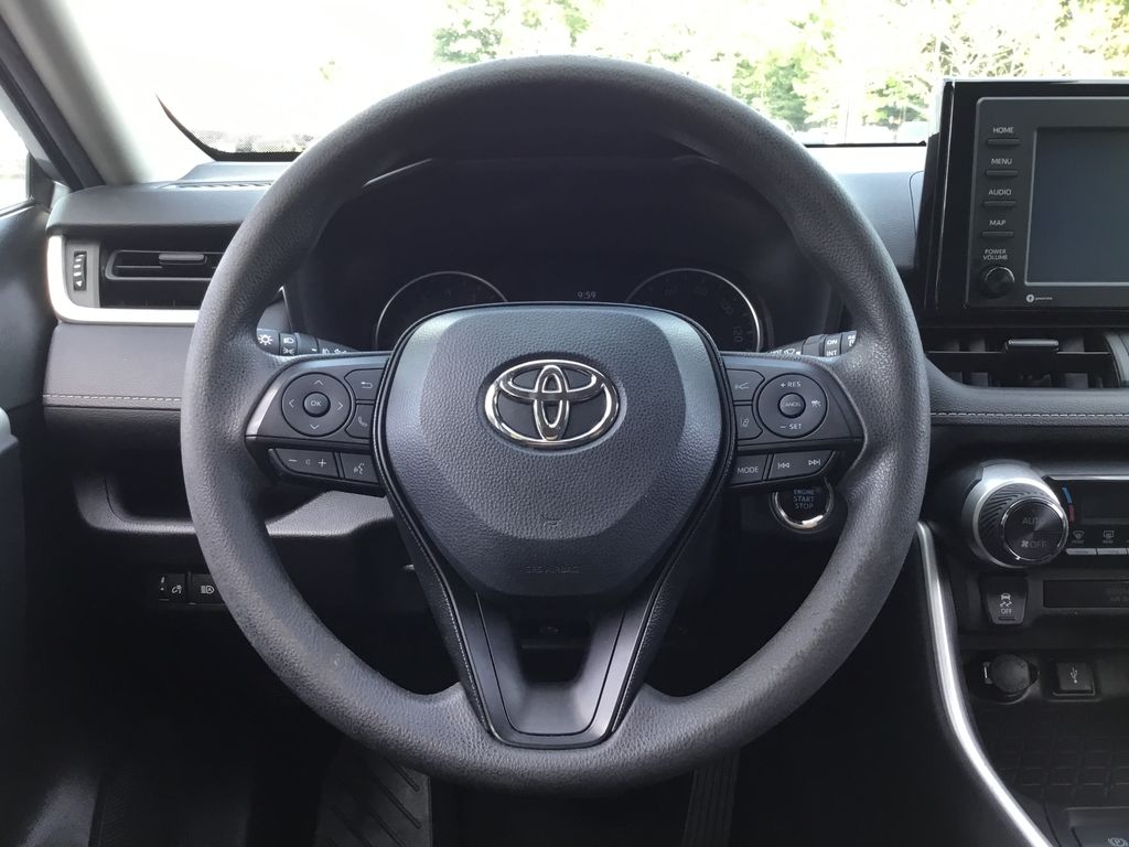 Thumbnail: 2021 Toyota RAV4 - 19