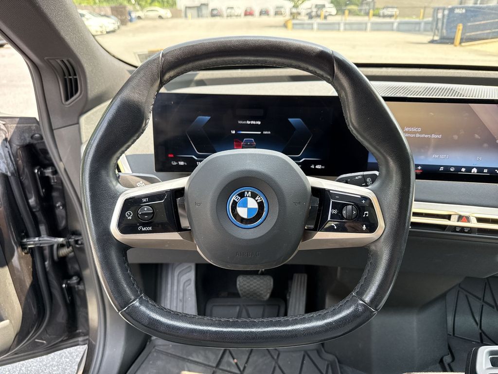 Thumbnail: 2024 BMW iX - 6