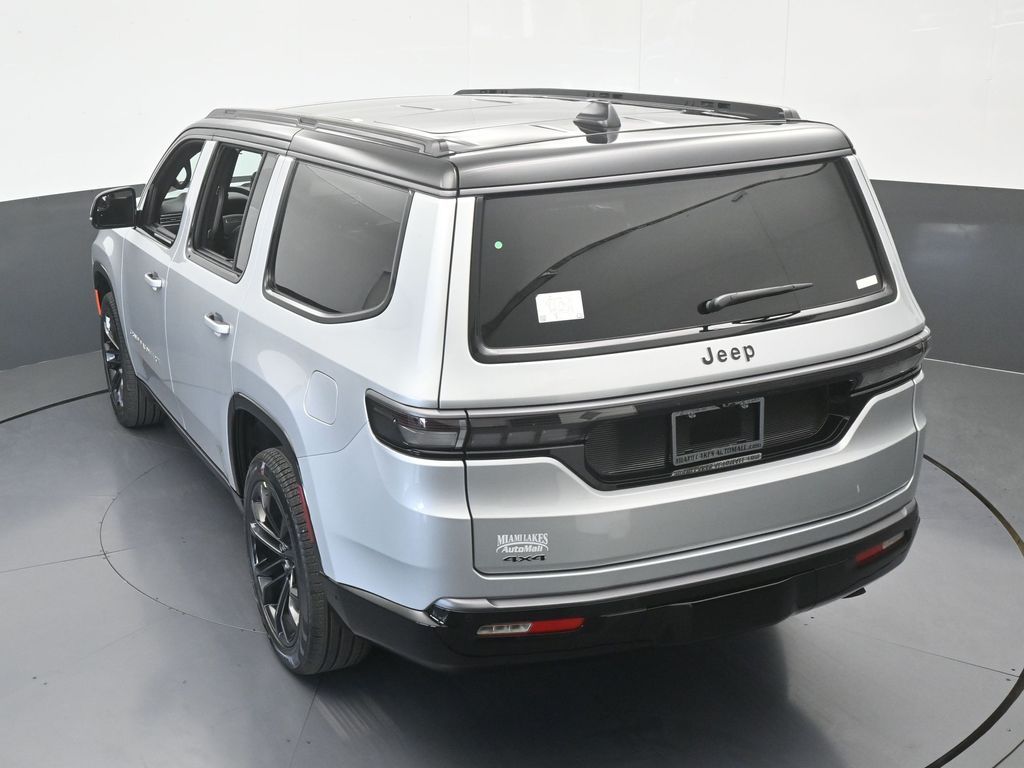 New 2026 Silver Zynith Jeep Summit Obsidian image 54