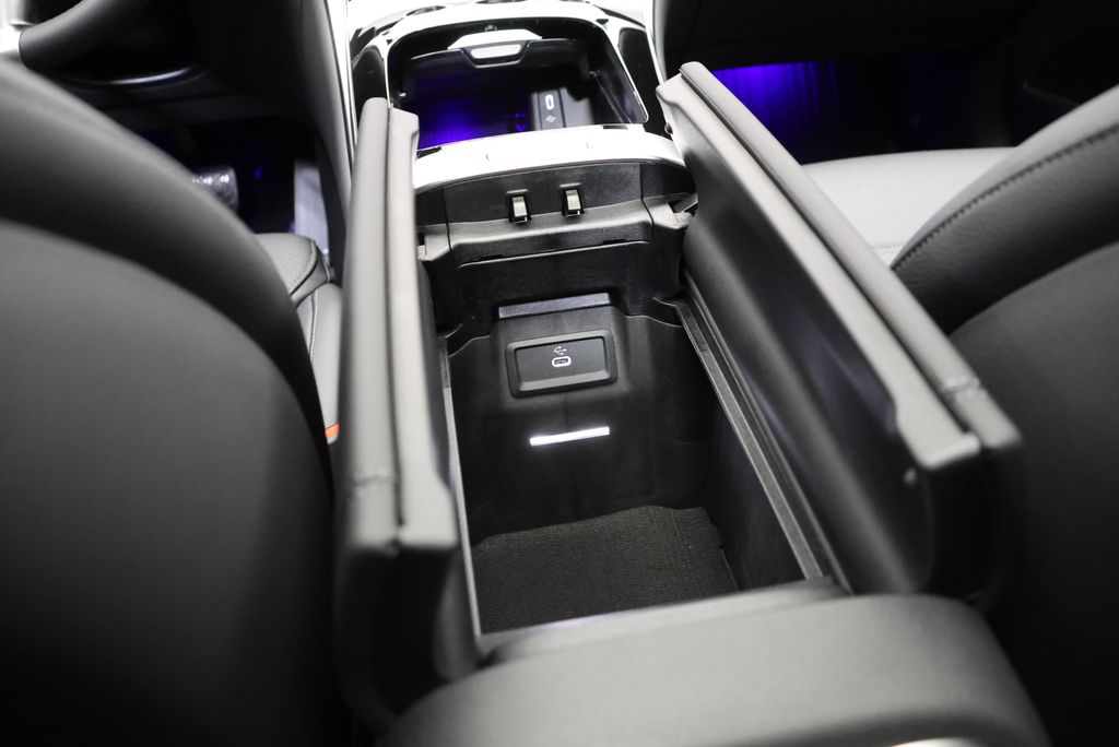 Thumbnail: 2027 Mercedes-Benz GLC - 28