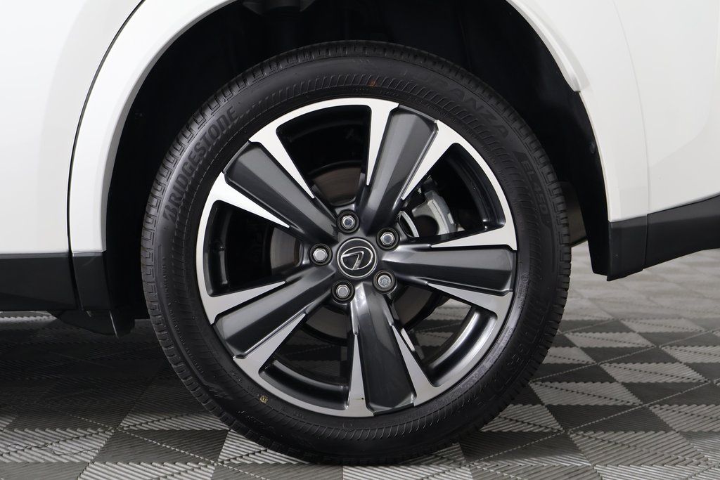Thumbnail: 2025 Lexus UX - 16