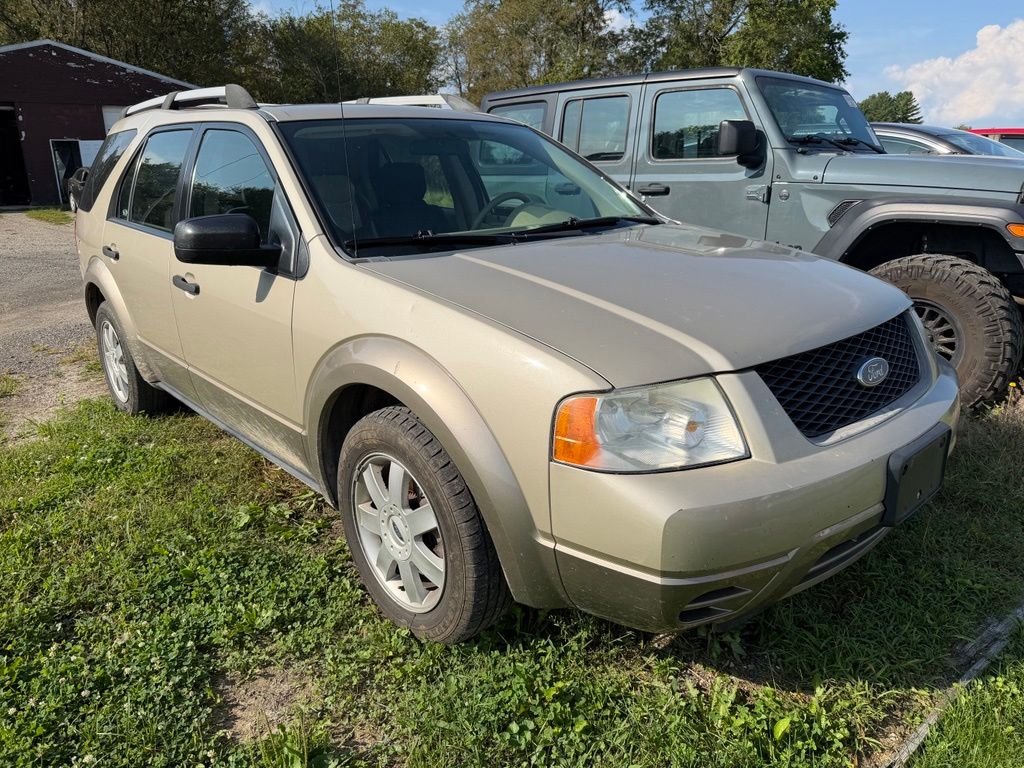 Pueblo Gold Clearcoat Metallic 2005 Ford Freestyle SUV / Crossover Front-Wheel Drive Continuously Variable Transmission