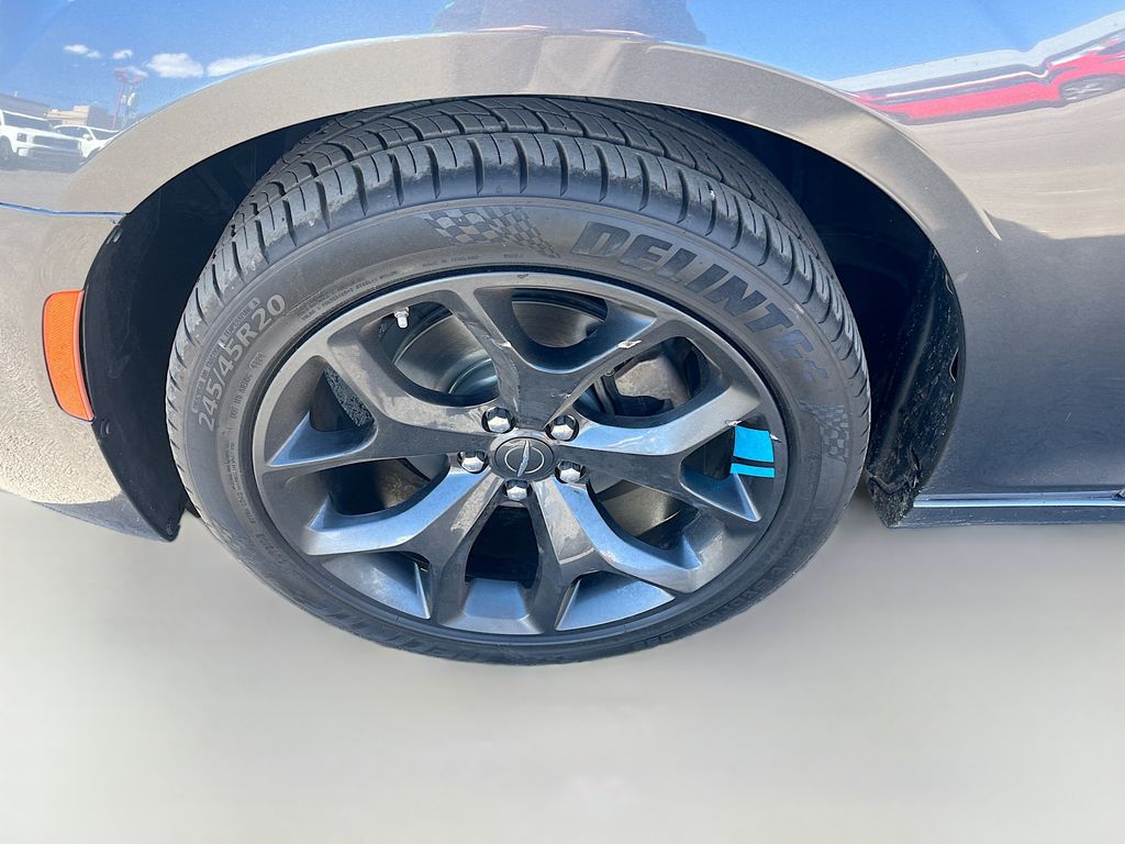 Used 2022 Gray Chrysler Touring image 29