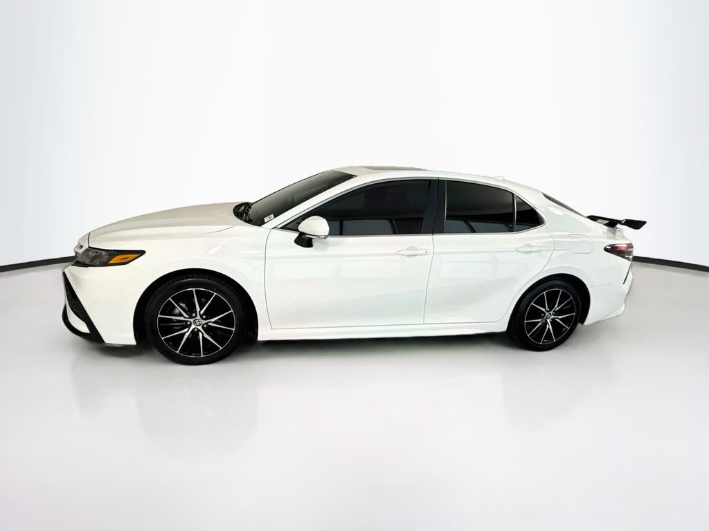 Thumbnail: 2024 Toyota Camry - 8