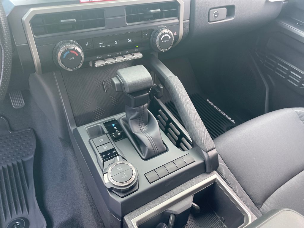 2025 Toyota Tacoma SR5 Double Cab photo 27