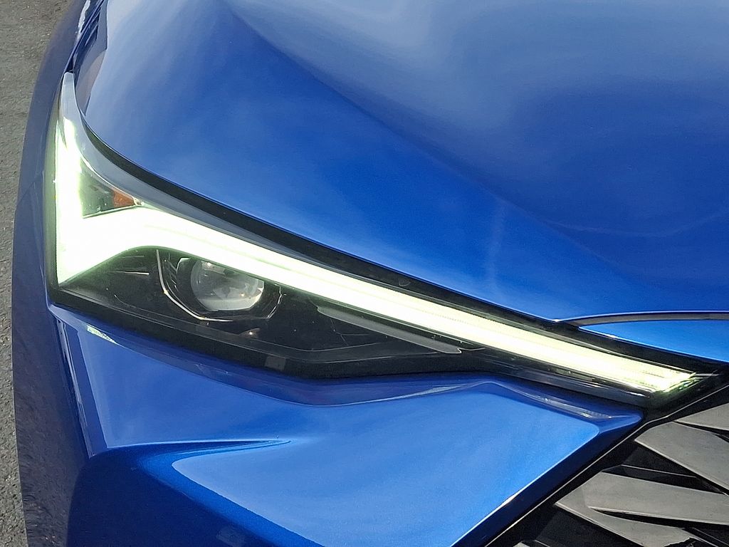 Thumbnail: 2025 Acura ADX - 9