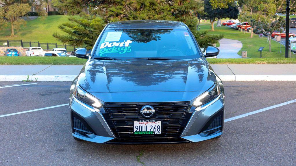 Used 2023 Nissan Altima 2.5 SV 4D Sedan