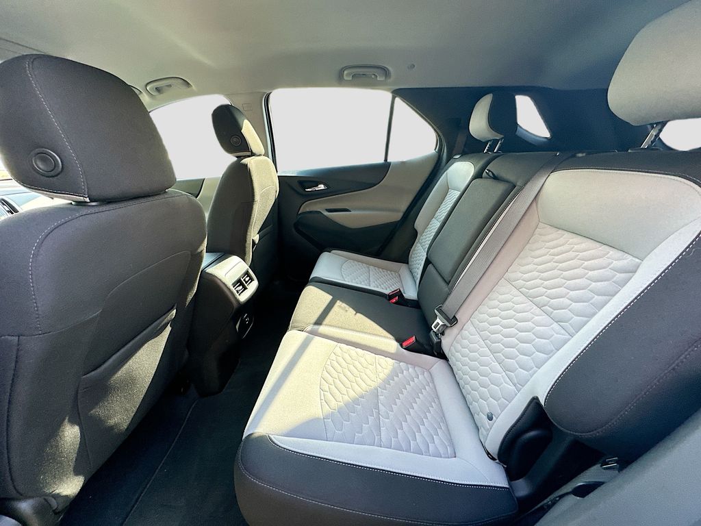 used 2021 Chevrolet Equinox car, priced at $17,500
