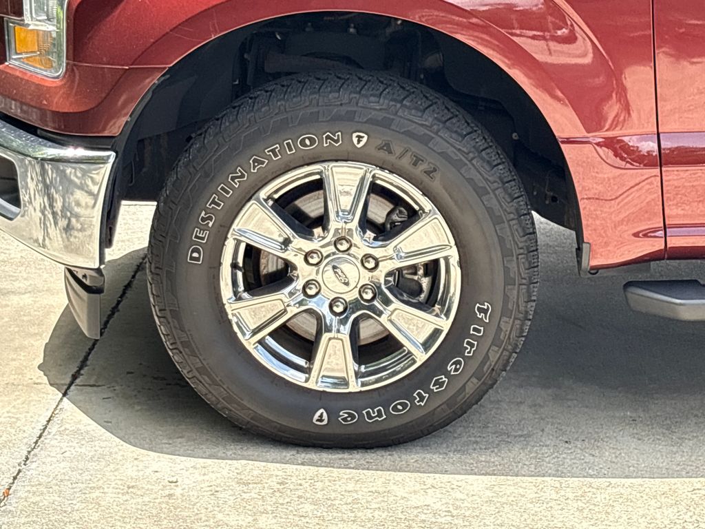 Used 2017 Brown Ford XLT image 12