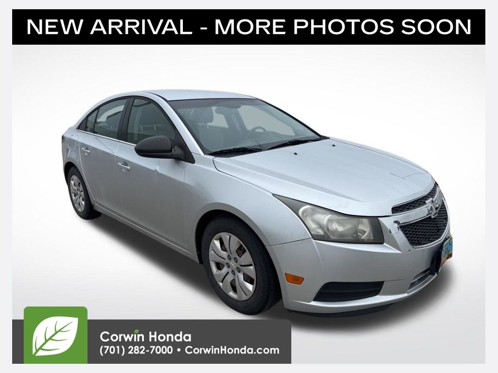Silver Ice Metallic 2012 Chevrolet Cruze LS Sedan FWD Sedan Front-Wheel Drive 6-Speed Automatic Overdrive